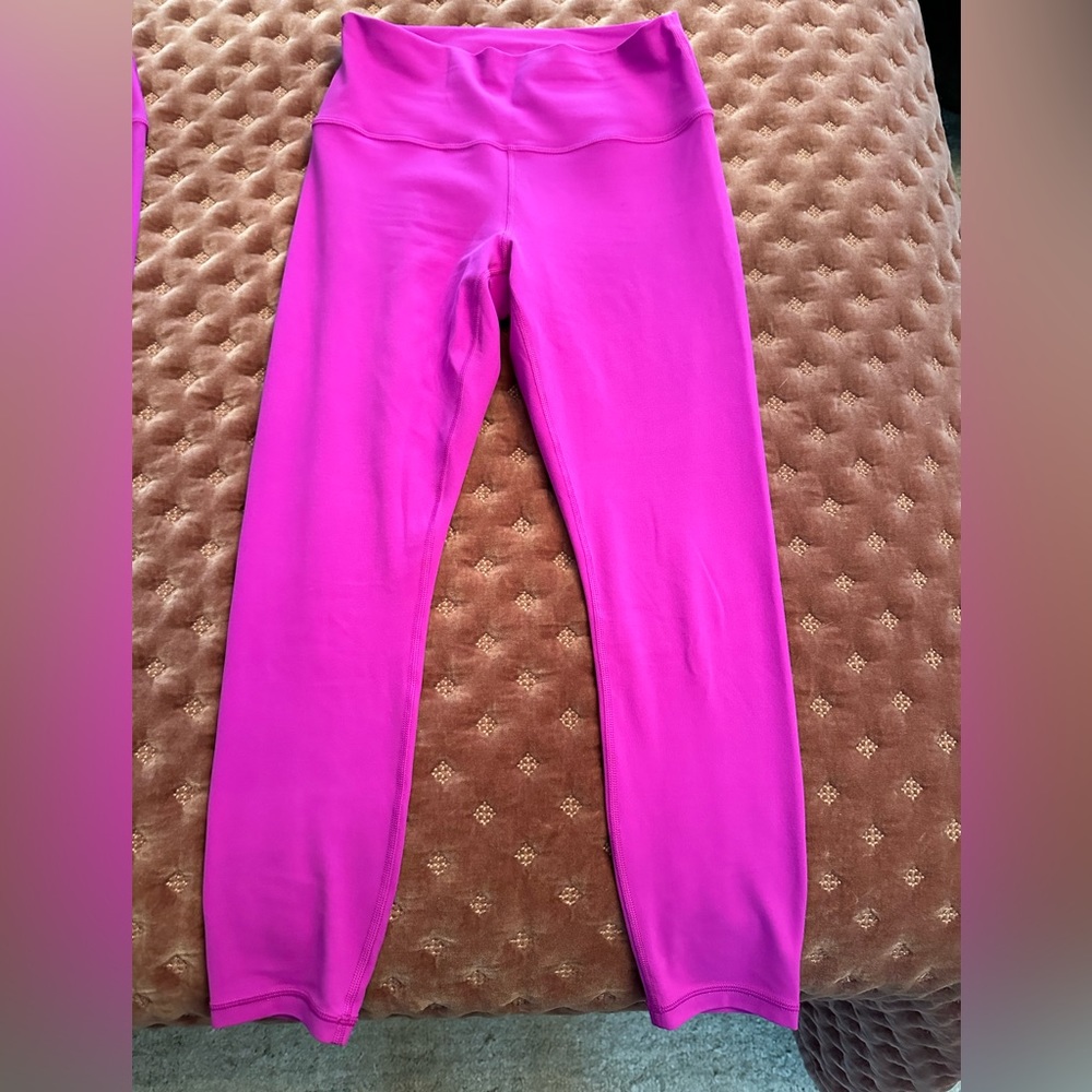 Athleta Transcend 7/8 Legging.